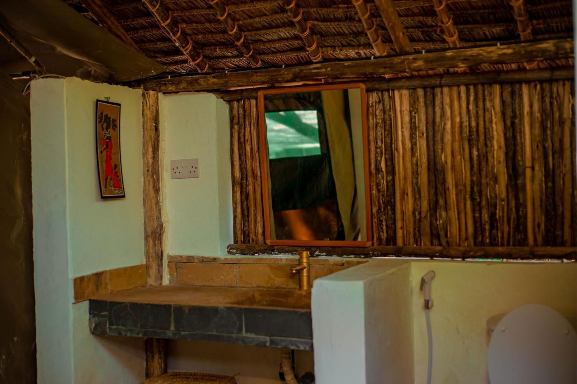 Mikadi Beach Camp & Backpackers Hostel Dár Al-Szalám Kültér fotó