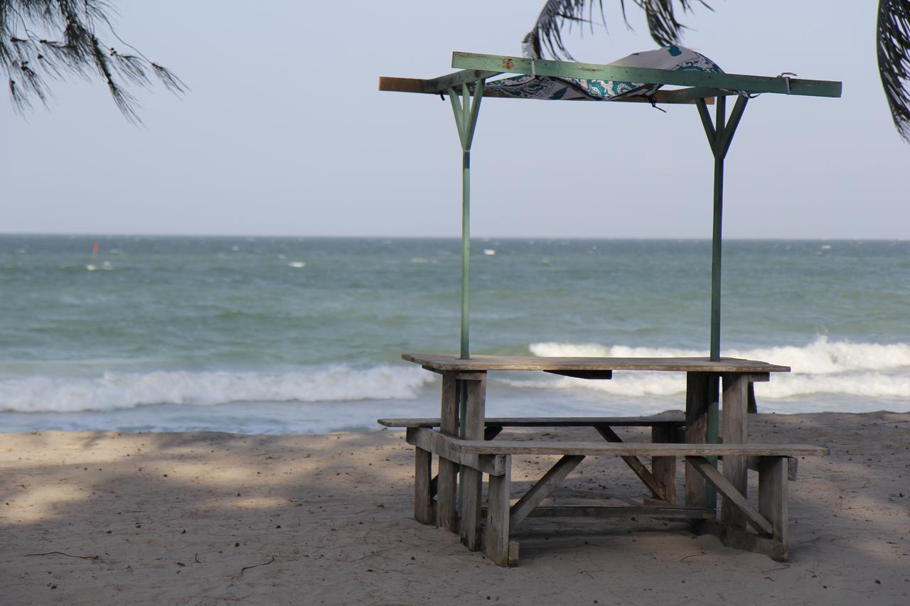 Mikadi Beach Camp & Backpackers Hostel Dár Al-Szalám Kültér fotó